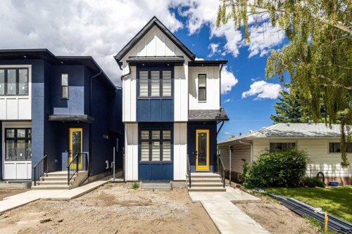 2424 25 Avenue Nw, Calgary, AB - Outdoor With Facade