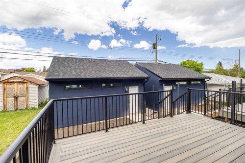 2426 25 Avenue Nw, Calgary, AB - Outdoor