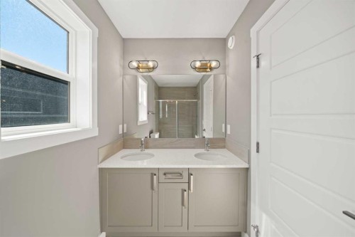 644 Sora Boulevard Se, Calgary, AB - Indoor Photo Showing Bathroom