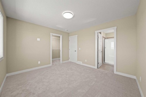 676 Sora Boulevard Se, Calgary, AB 