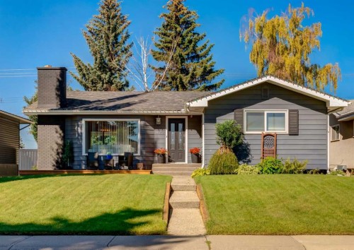 425 Woodland Crescent Se, Calgary, AB 