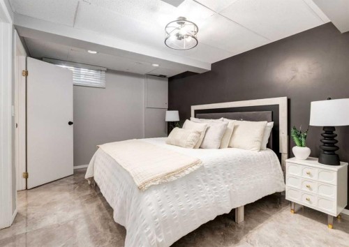 425 Woodland Crescent Se, Calgary, AB 