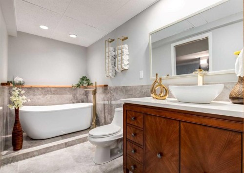 425 Woodland Crescent Se, Calgary, AB 
