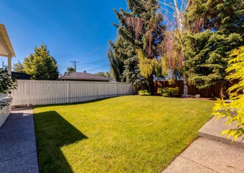 425 Woodland Crescent Se, Calgary, AB 