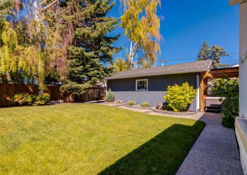 425 Woodland Crescent Se, Calgary, AB 