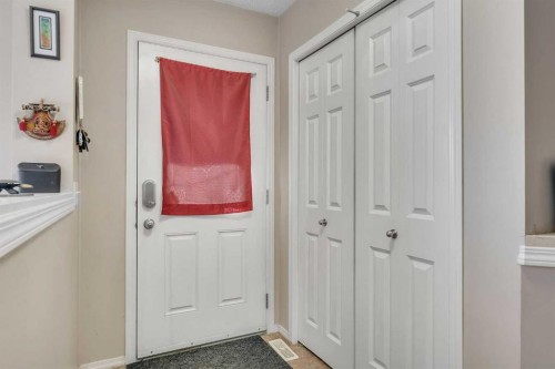 33 Saddlebrook Common Ne, Calgary, AB 