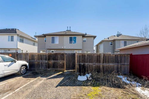 33 Saddlebrook Common Ne, Calgary, AB 