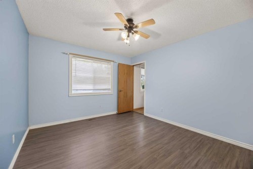75 Everglade Drive Se, Airdrie, AB - Indoor Photo Showing Other Room
