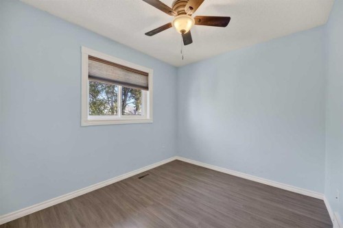 75 Everglade Drive Se, Airdrie, AB - Indoor Photo Showing Other Room