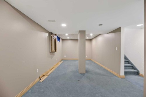 75 Everglade Drive Se, Airdrie, AB - Indoor