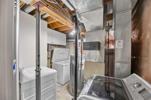 75 Everglade Drive Se, Airdrie, AB - Indoor Photo Showing Laundry Room