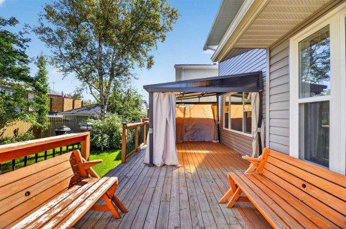 75 Everglade Drive Se, Airdrie, AB - Outdoor With Deck Patio Veranda With Exterior