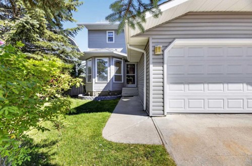 75 Everglade Drive Se, Airdrie, AB - Outdoor