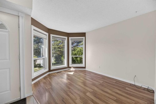 75 Everglade Drive Se, Airdrie, AB - Indoor Photo Showing Other Room