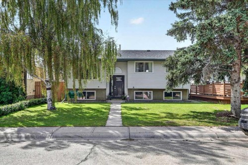 81 Ashwood Road SE Airdrie, AB T4B 1G9