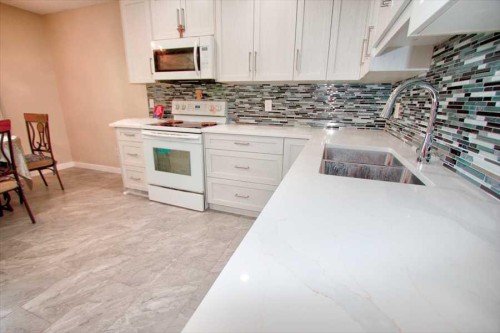 707 Malvern Drive Ne, Calgary, AB 