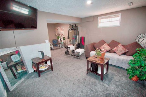707 Malvern Drive Ne, Calgary, AB 
