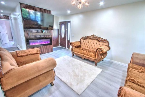 707 Malvern Drive Ne, Calgary, AB 