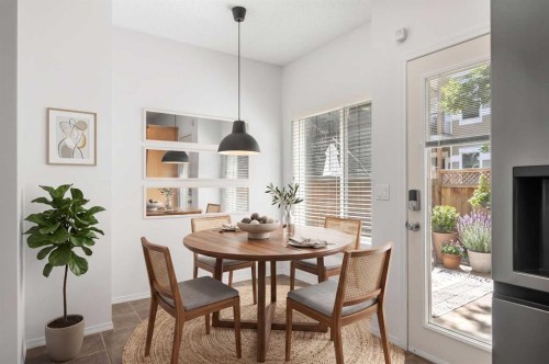 301 Strathaven Mews, Strathmore, AB - Indoor Photo Showing Dining Room