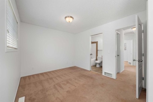 301 Strathaven Mews, Strathmore, AB - Indoor Photo Showing Other Room