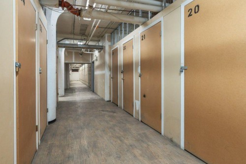 603-240 11 Avenue Sw, Calgary, AB - Indoor Photo Showing Other Room