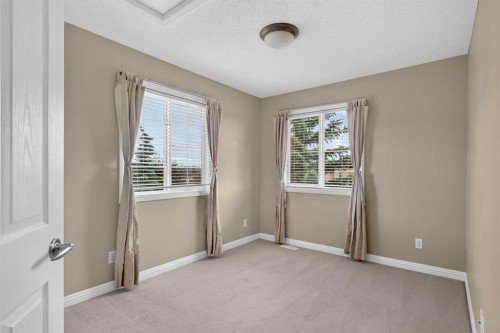 25 Panamount Rise Nw, Calgary, AB 