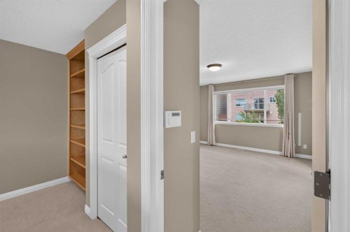 25 Panamount Rise Nw, Calgary, AB 