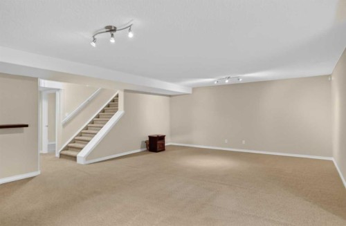 25 Panamount Rise Nw, Calgary, AB 