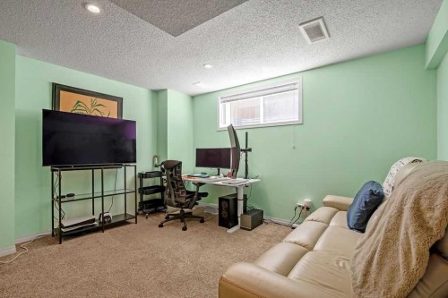 275 Everstone Drive Sw, Calgary, AB - Indoor Photo Showing Office