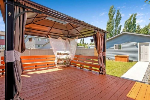275 Everstone Drive Sw, Calgary, AB - Outdoor With Deck Patio Veranda With Exterior