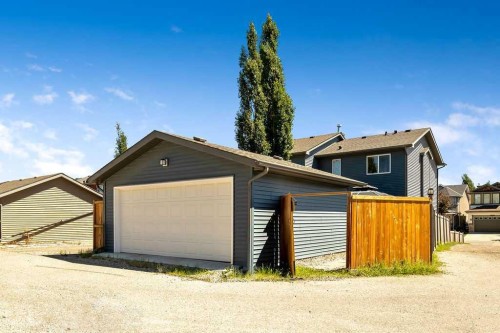275 Everstone Drive Sw, Calgary, AB - Outdoor With Exterior