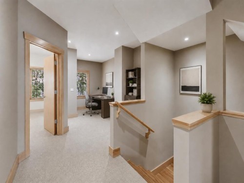 17 Somme Boulevard Sw, Calgary, AB 