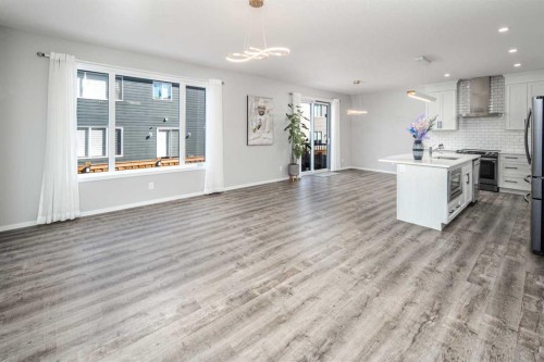 94 Yorkstone Heath Sw, Calgary, AB 