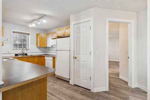 3105-7171 Coach Hill Road Sw, Calgary, AB 