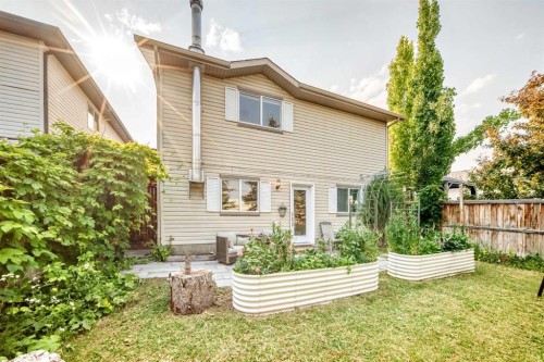 32 Cimarron Meadows Way, Okotoks, AB - Outdoor