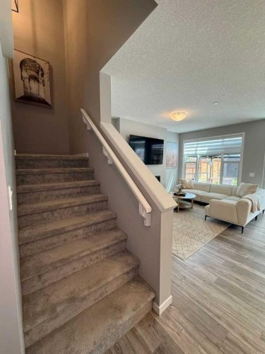 198 Howse Drive Ne, Calgary, AB 