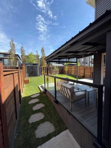 198 Howse Drive Ne, Calgary, AB 