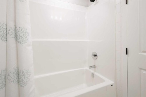 327 Masters Row Se, Calgary, AB 