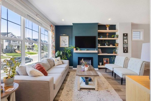 327 Masters Row Se, Calgary, AB 