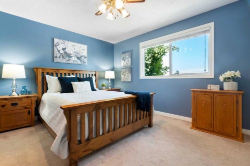 32 Beddington Road Ne, Calgary, AB - Indoor Photo Showing Bedroom