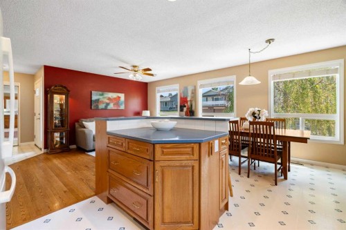 32 Beddington Road Ne, Calgary, AB - Indoor