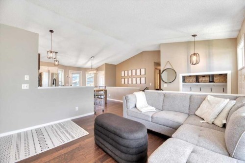 26 Strathford Close, Strathmore, AB - Indoor Photo Showing Living Room