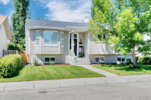 26 Strathford Close  Strathmore, AB T1P 1S5