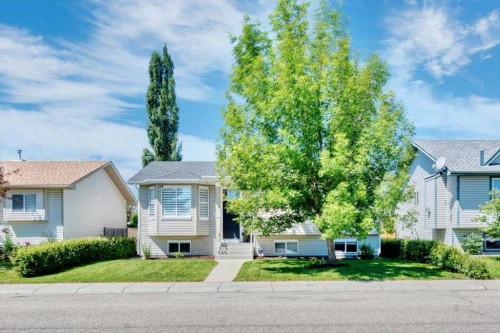 26 Strathford Close, Strathmore, AB - Outdoor With Facade