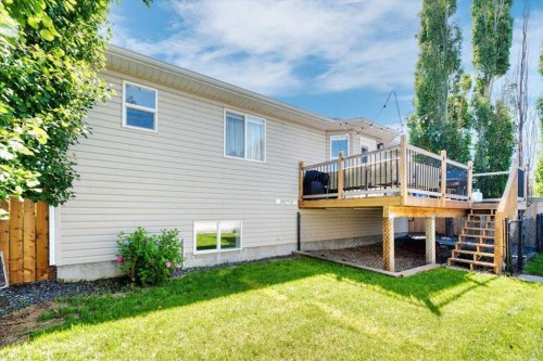 26 Strathford Close, Strathmore, AB - Outdoor With Deck Patio Veranda With Exterior