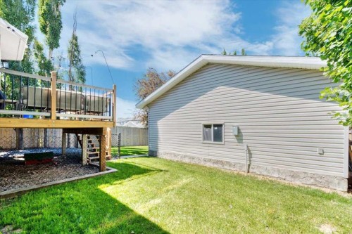 26 Strathford Close, Strathmore, AB - Outdoor