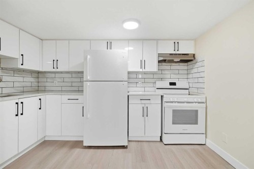 43 Beaconsfield Place Nw, Calgary, AB 