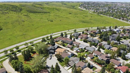 43 Beaconsfield Place Nw, Calgary, AB 