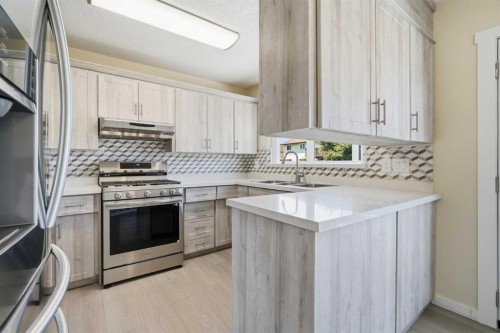 43 Beaconsfield Place Nw, Calgary, AB 
