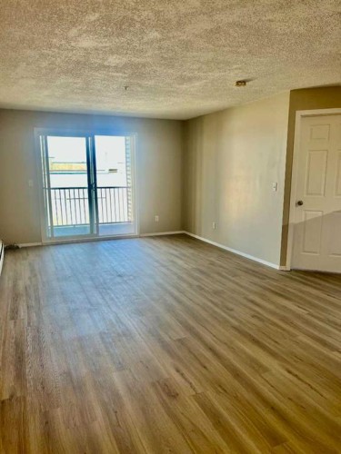 4312-4975 130 Avenue Se, Calgary, AB - Indoor Photo Showing Other Room